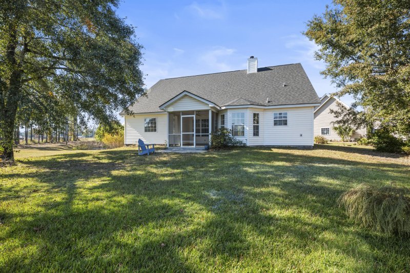 Property image 4 of 310 Meryton Court in Carriage Lane, Summerville, SC 29486