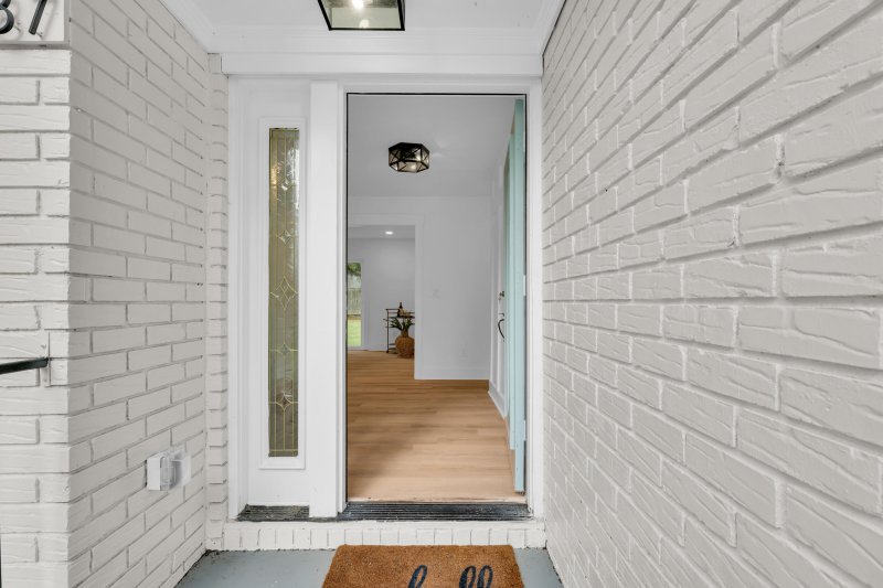 Property image 4 at 1387 W Lenevar Drive, Charleston, SC 29407