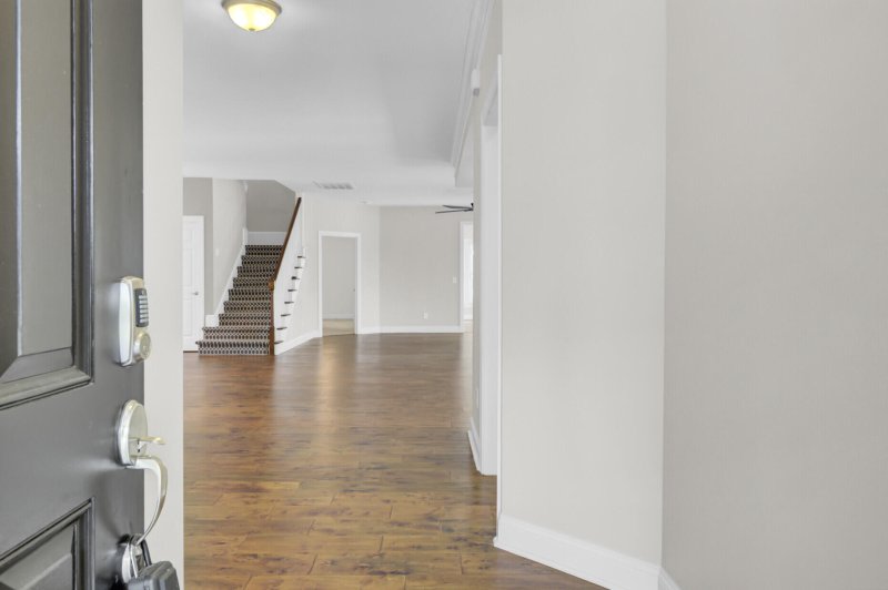 Property image 4 of 102 Brutus Lane in Pines at Gahagan, Summerville, SC 29485