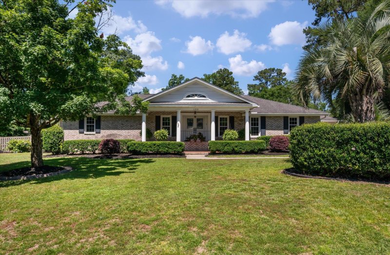 102 Ashborough Avenue