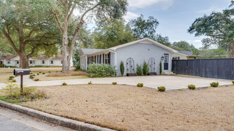 Property image 4 of 1223 Oldwanus Drive in Parish Place, Mount Pleasant, SC 29464