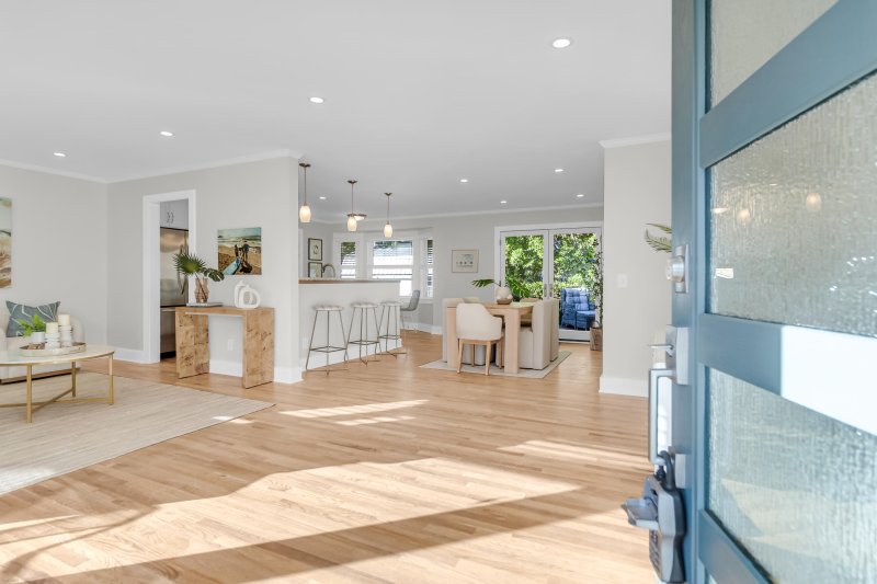 Property image 4 of 1416 Glencoe Drive in Old Mt Pleasant, Mount Pleasant, SC 29464