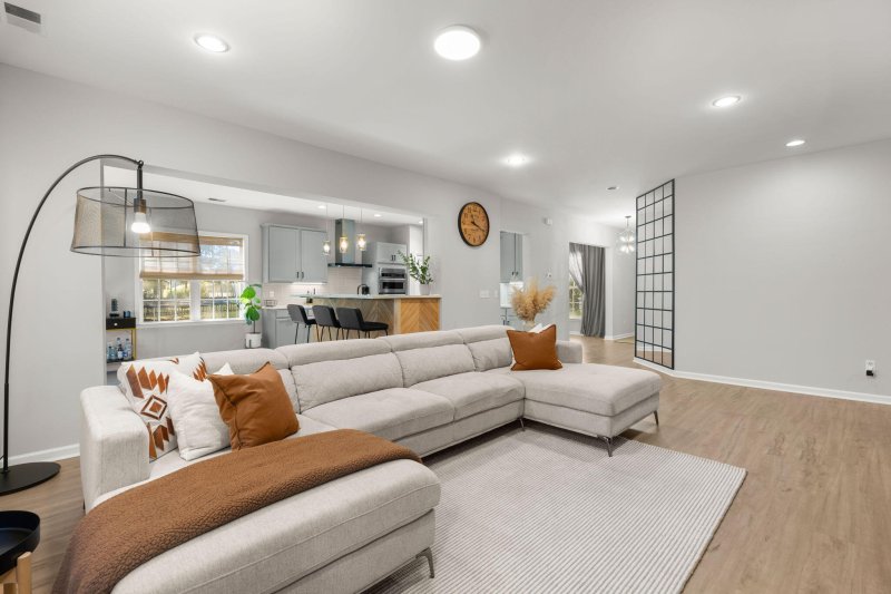 Property image 3 of 1504 Saint Stephens Way in Tanner Plantation, Hanahan, SC 29410