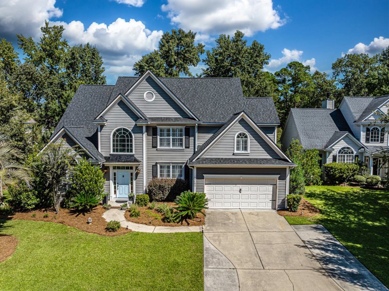 2152 Tall Grass Circle