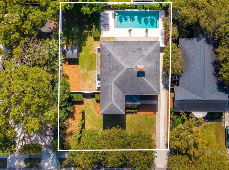 Property image 2 of 261 Grove St in Wagener Terrace, Charleston, SC 29403