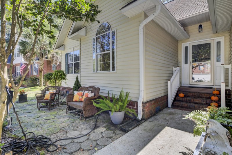 Property image 3 at 304 Mount Royall Drive, Mount Pleasant, SC 29464