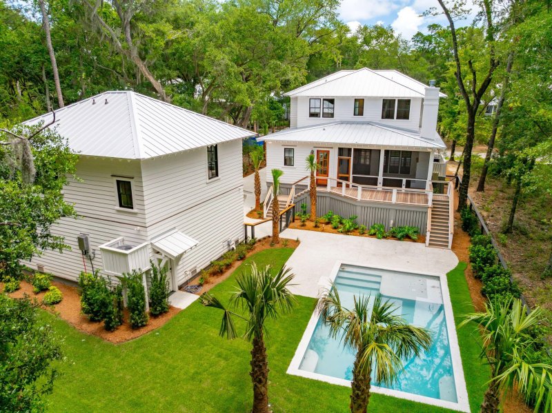 Property image 3 of 8187 Jack Island Drive in Kiawah River, Johns Island, SC 29455