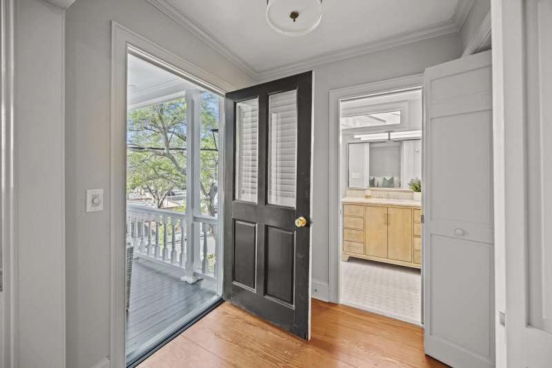 Property image 5 of 34 Pinckney Street in Ansonborough, Charleston, SC 29401