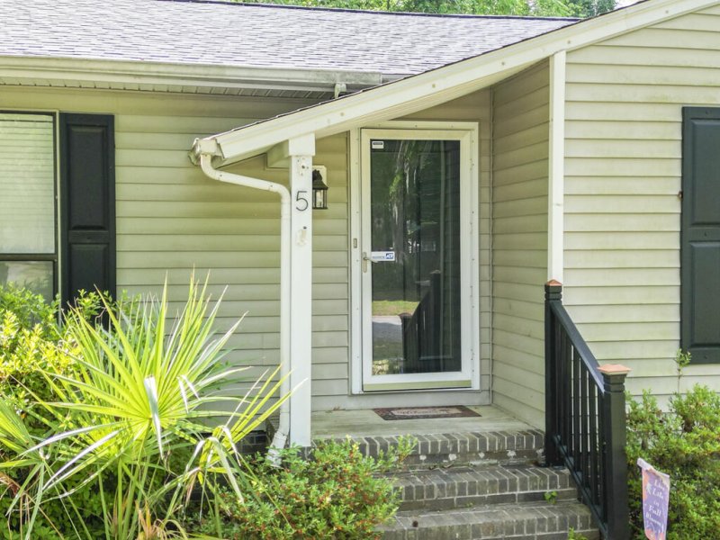 Property image 4 of 5 Drummond Court in Shadowmoss, Charleston, SC 29414