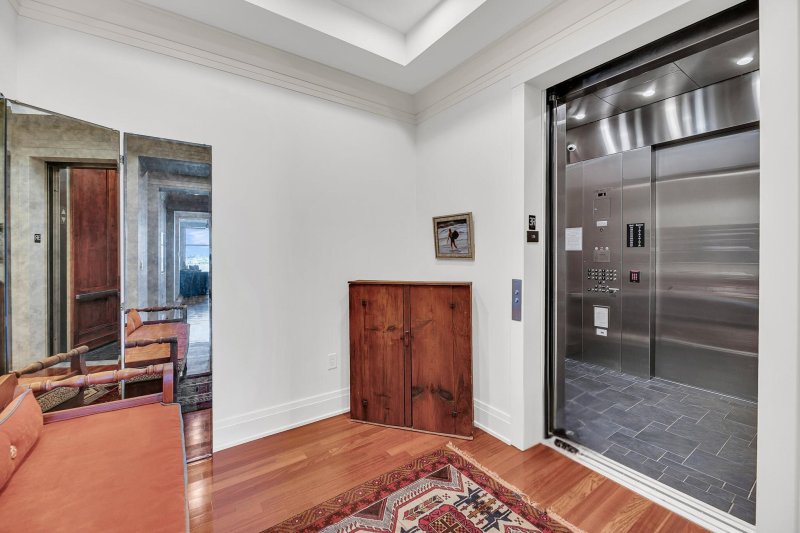 Property image 2 at 136 Cooper River Drive, Mount Pleasant, SC 29464