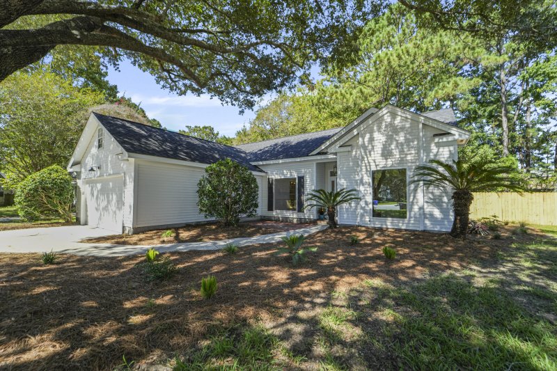 Property image 4 at 1993 Gray Battery Court, Mount Pleasant, SC 29464