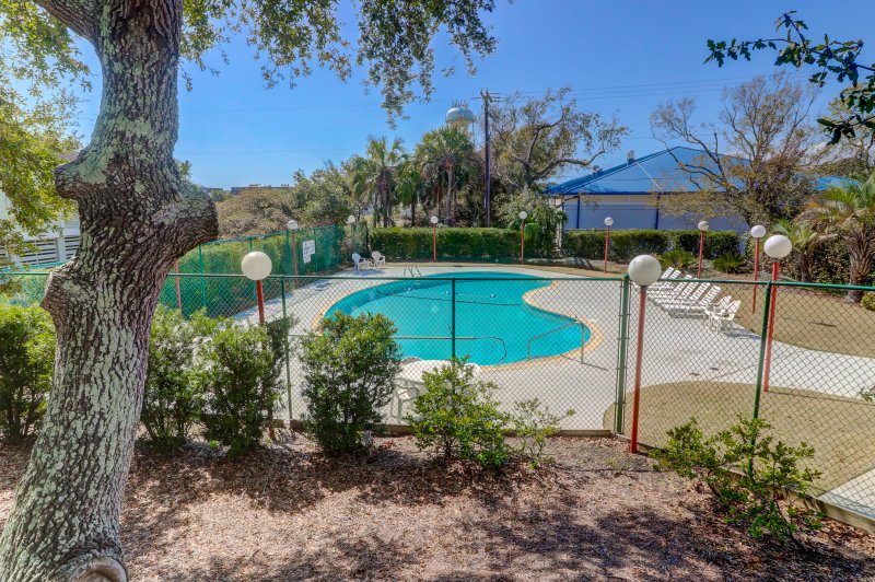 Property image 4 at 13 Ocean Park Court, Isle of Palms, SC 29451