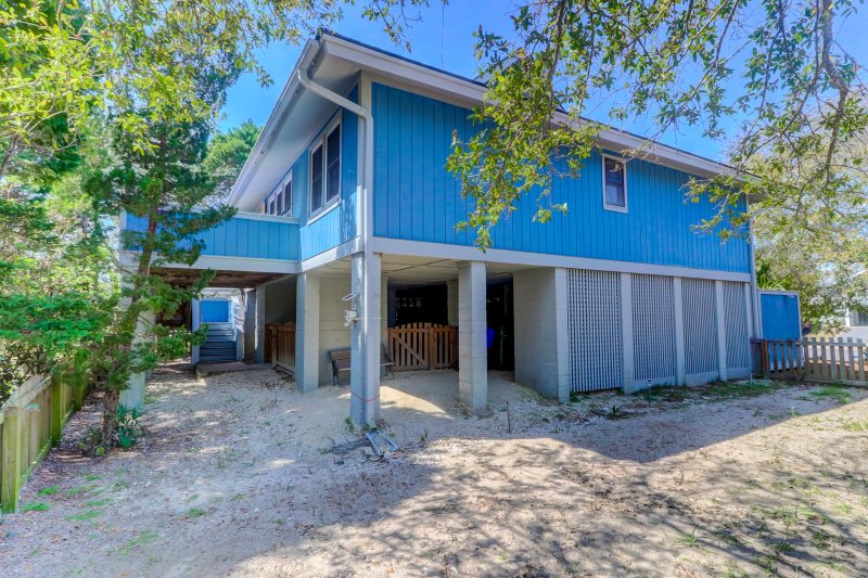 Property image 5 at 13 Ocean Park Court, Isle of Palms, SC 29451