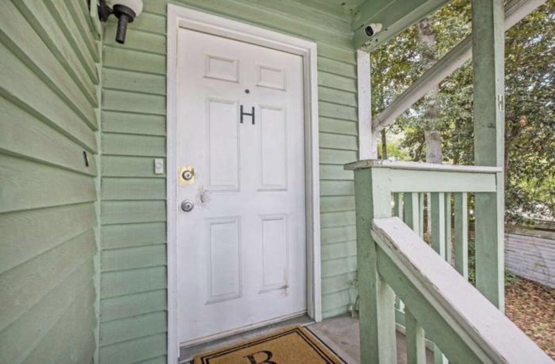 Property image 2 of 6280 Rolling Fork Road H in Woodhill Place, North Charleston, SC 29406