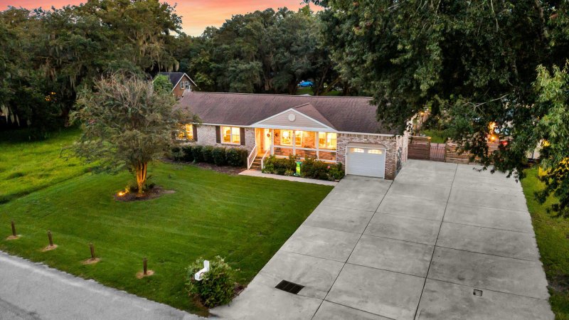 Property image 2 of 3591 Bayou Road in Shell Point, Johns Island, SC 29455