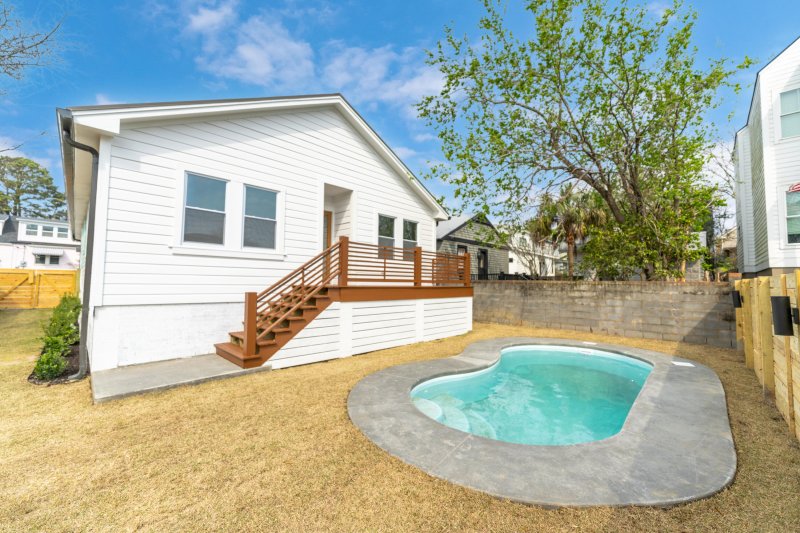 Property image 2 at 131 Simons Street, Charleston, SC 29403
