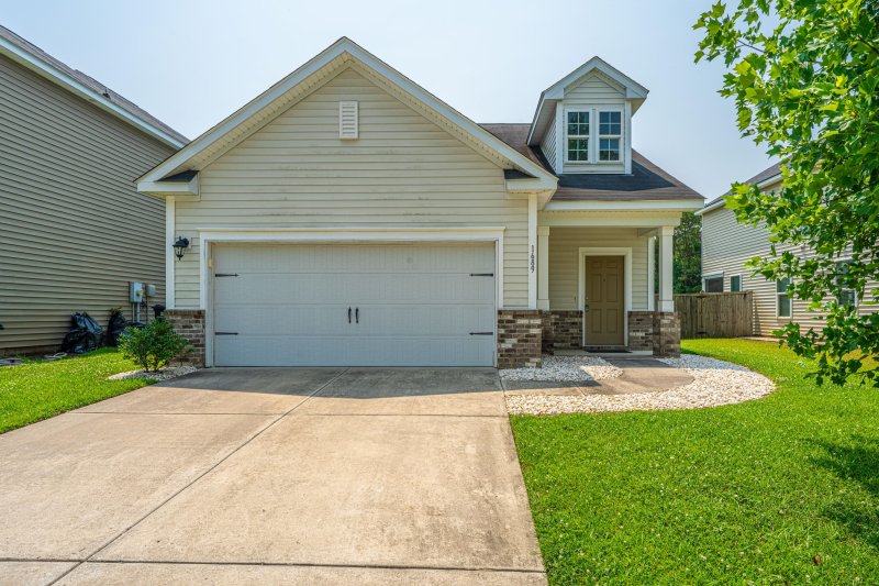 1689 Eider Down Drive