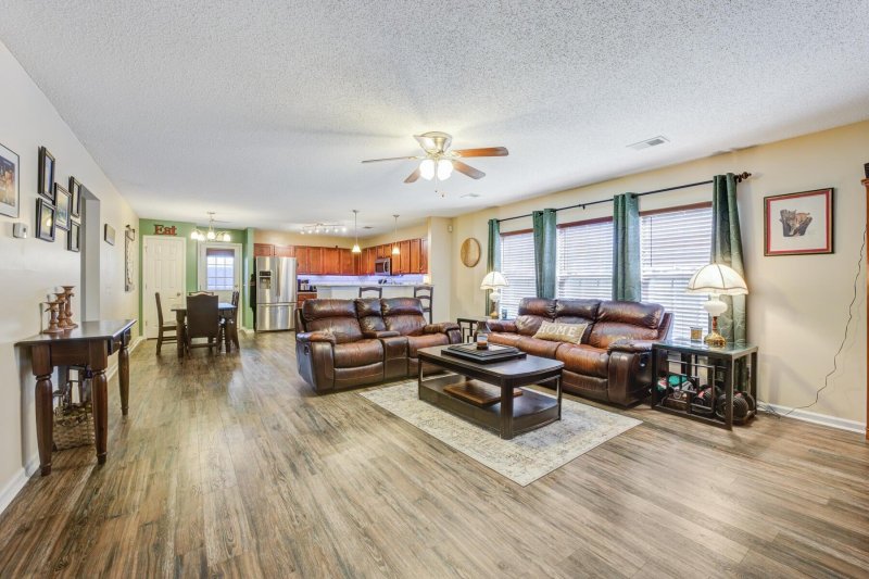 Property image 5 of 510 Evening Shade Drive in Moss Grove Plantation, Moncks Corner, SC 29461