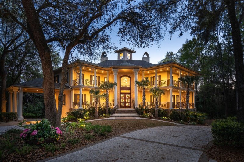 Property image 2 at 633 Barbados Drive, Charleston, SC 29492