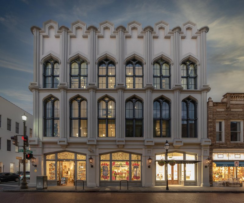 Downtown, Charleston Community