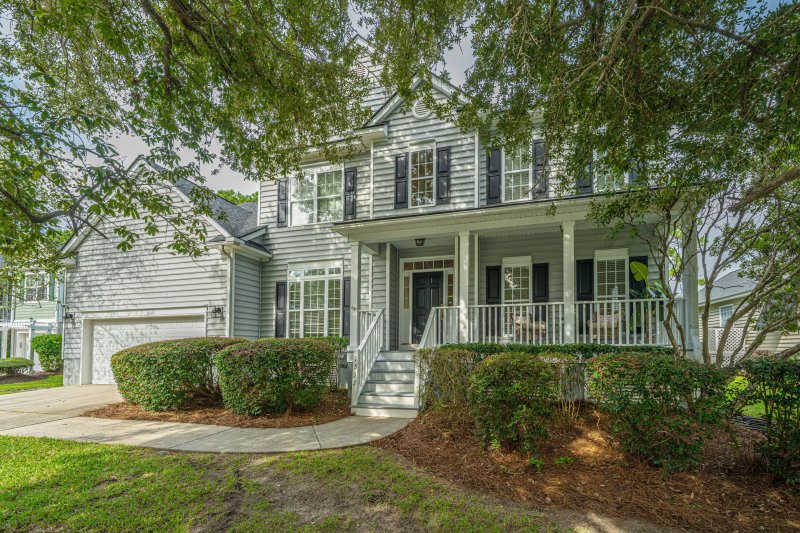 Property image 2 of 1557 Oakhurst Drive in Rivertowne Country Club, Mount Pleasant, SC 29466