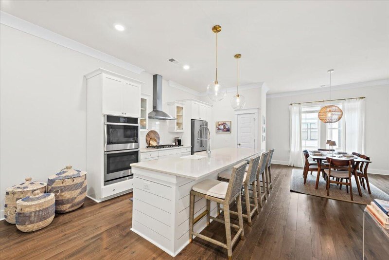 Property image 3 of 1635 Florentia Street 3 in Midtown, Mount Pleasant, SC 29464