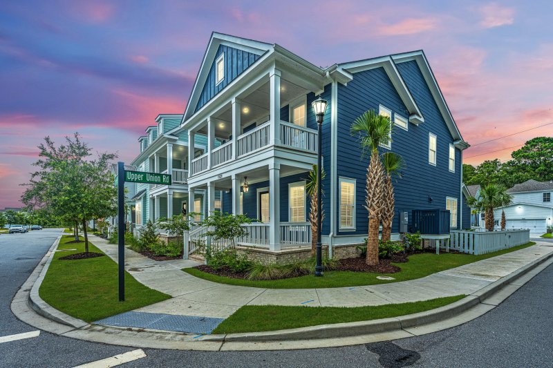 Property image 2 at 1523 Low Pk Street, Mount Pleasant, SC 29464