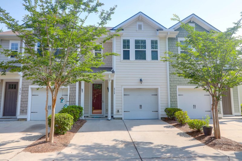 Property image 2 of 4964 Hay Bale Court in Wescott Plantation, Summerville, SC 29485