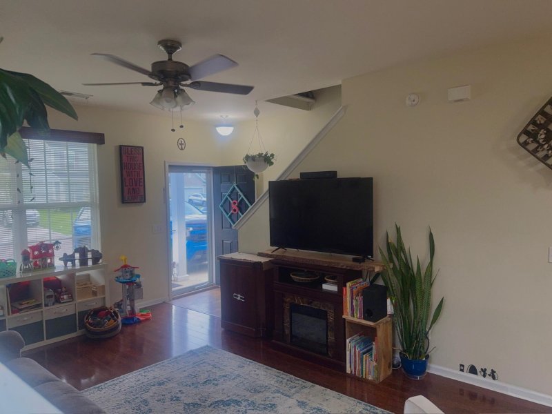 Property image 3 of 1604 Rising Mist Drive in Drakesborough, Summerville, SC 29483