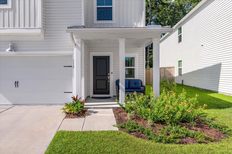 Property image 4 at 735 Jancus Street, Charleston, SC 29414