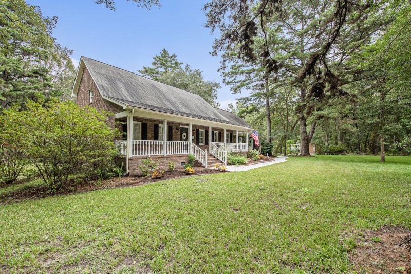 Property image 4 of 5942 Kelseys Mill Road in Ropers Run, Ravenel, SC 29470
