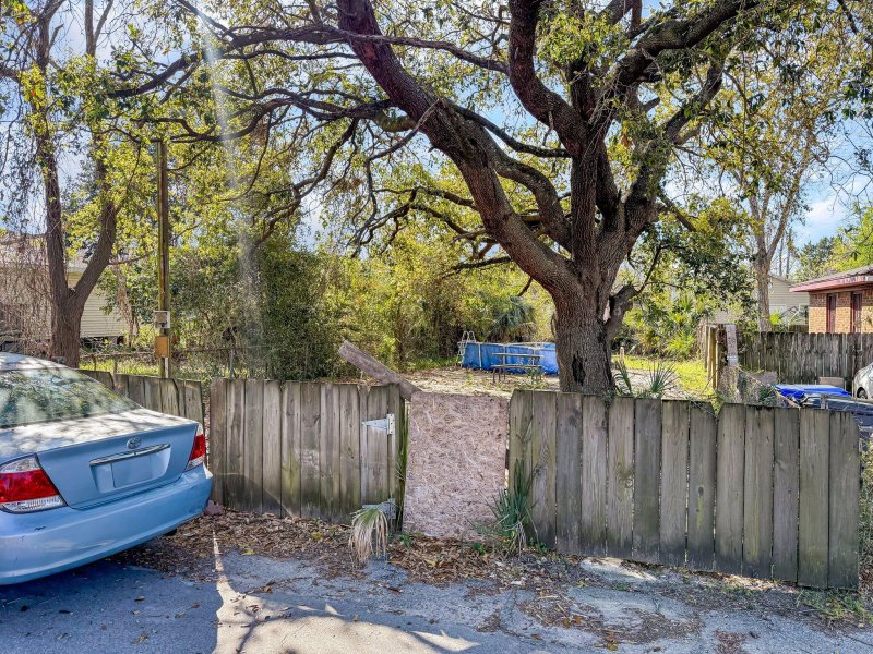 Property image 4 at 1985 Delaware Avenue, North Charleston, SC 29405