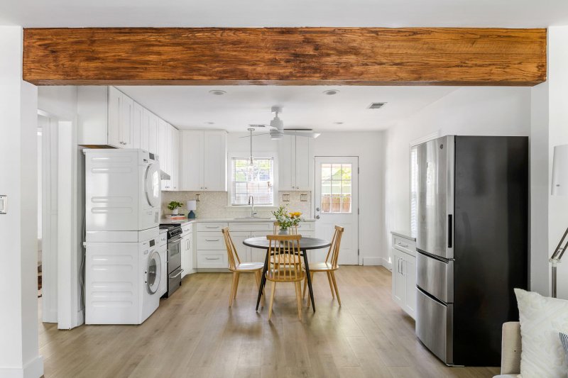 Property image 5 at 1607 Acacia Street, Charleston, SC 29407