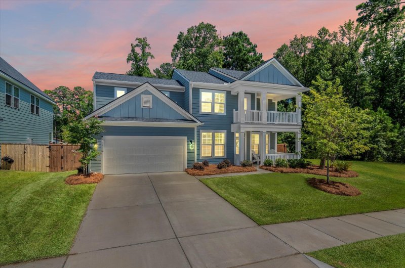 Property image 3 at 714 S Pointe Boulevard, Summerville, SC 29483