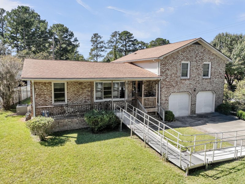 Property image 5 of 1019 Live Oak Avenue in Pimlico, Moncks Corner, SC 29461