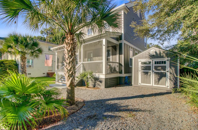 Property image 2 of 1086 Buist Avenue in Park Circle, North Charleston, SC 29405