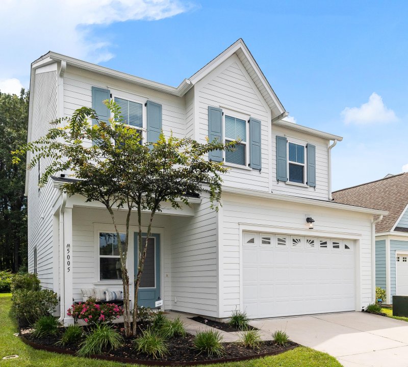 Property image 2 of 5005 Conestoga Drive in Bowen, Hanahan, SC 29410