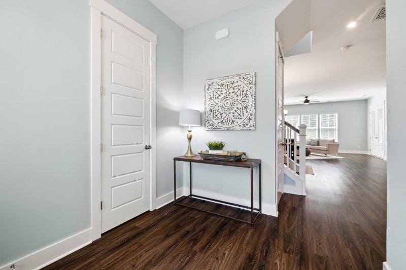 Property image 5 of 5005 Conestoga Drive in Bowen, Hanahan, SC 29410