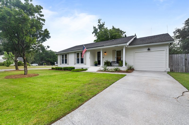 1107 Port Harbor Court