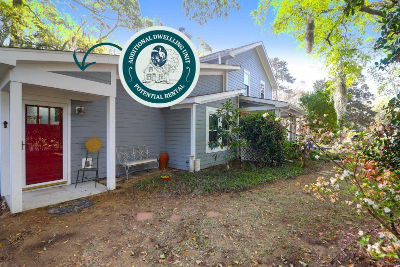 Property image 4 of 683 Edmonds Drive in Clearview, Charleston, SC 29412