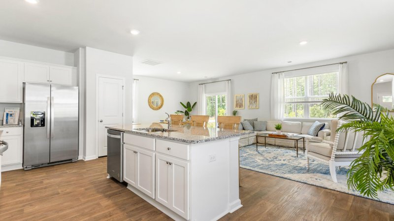 Property image 2 of 2267 Macallan Boulevard in Hillcrest, Ravenel, SC 29470