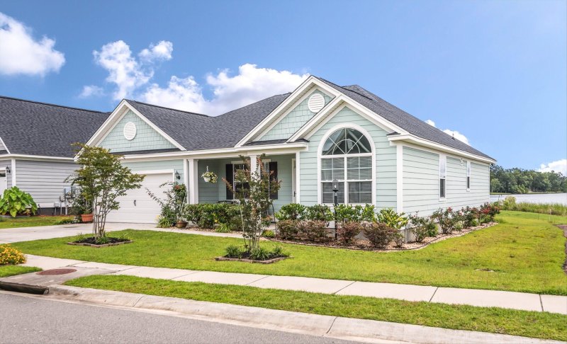 239 Red Leaf Boulevard