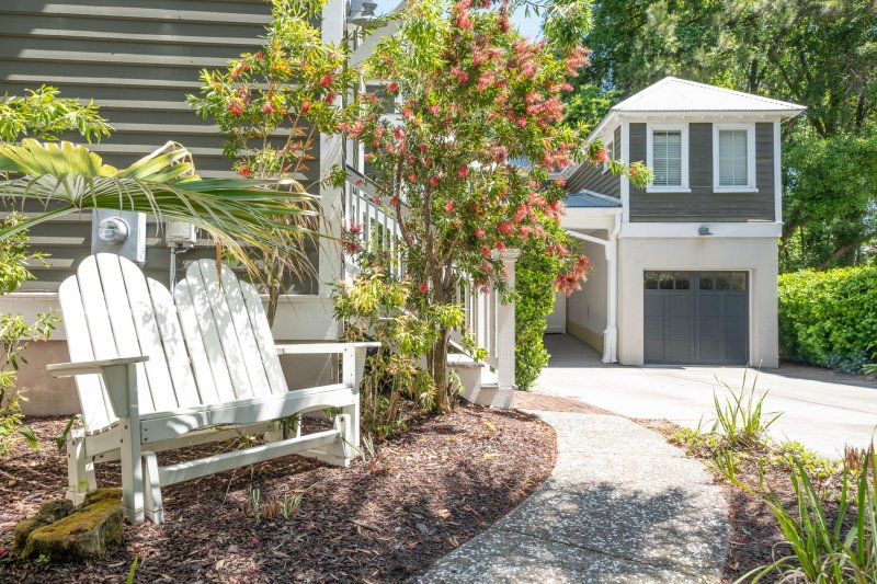 Property image 2 of 22 Frogmore Road in Ion, Mount Pleasant, SC 29464