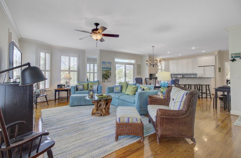 Property image 5 of 1647 Marsh Harbor Lane in Tolers Cove, Mount Pleasant, SC 29464