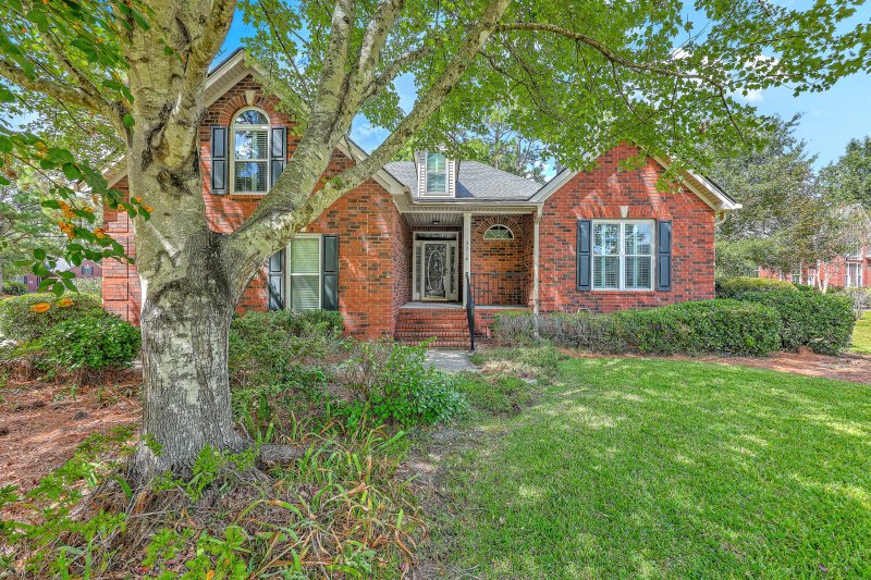 Property image 2 of 301 Bellerive Lane in Pine Forest, Summerville, SC 29483