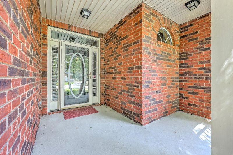 Property image 5 of 301 Bellerive Lane in Pine Forest, Summerville, SC 29483