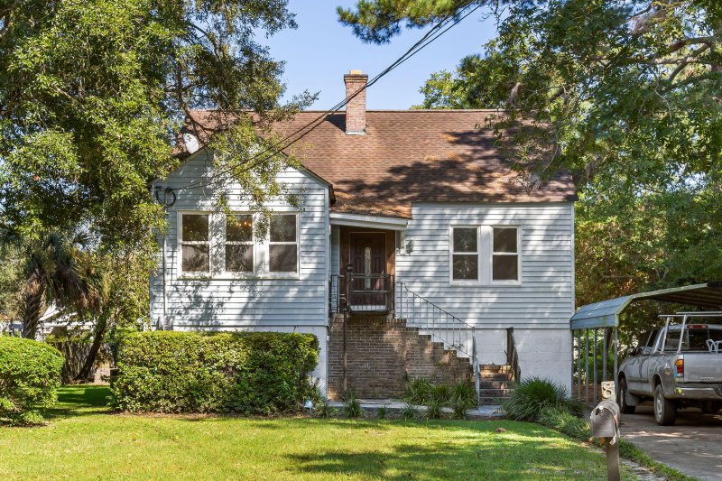Property image 2 at 8 Riverside Drive, Charleston, SC 29403