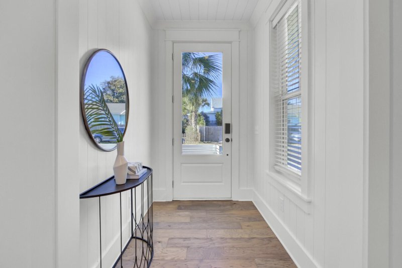 Property image 4 of 515 Bank Street in Old Village, Mount Pleasant, SC 29464