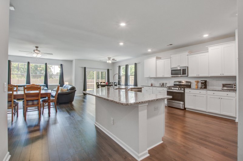 Property image 3 of 423 Squire Pope Road in Cane Bay Plantation, Summerville, SC 29486