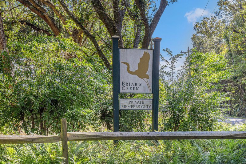 3934 Gnarled Oaks Lane